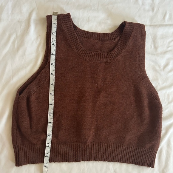 Brown Sleeveless Knit Top - Picture 2 of 3